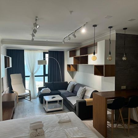 Apartment In Porta Batumi Tower Exterior photo