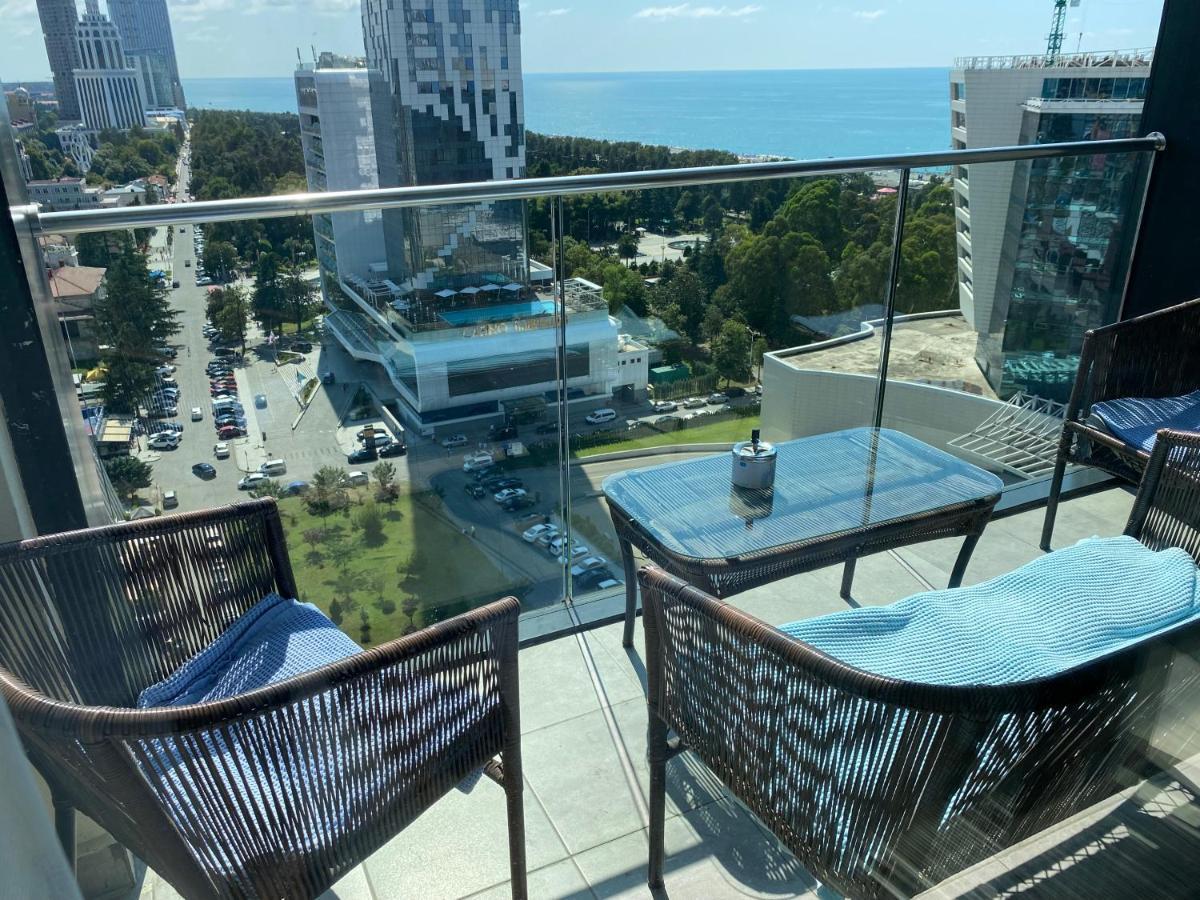 Apartment In Porta Batumi Tower Exterior photo
