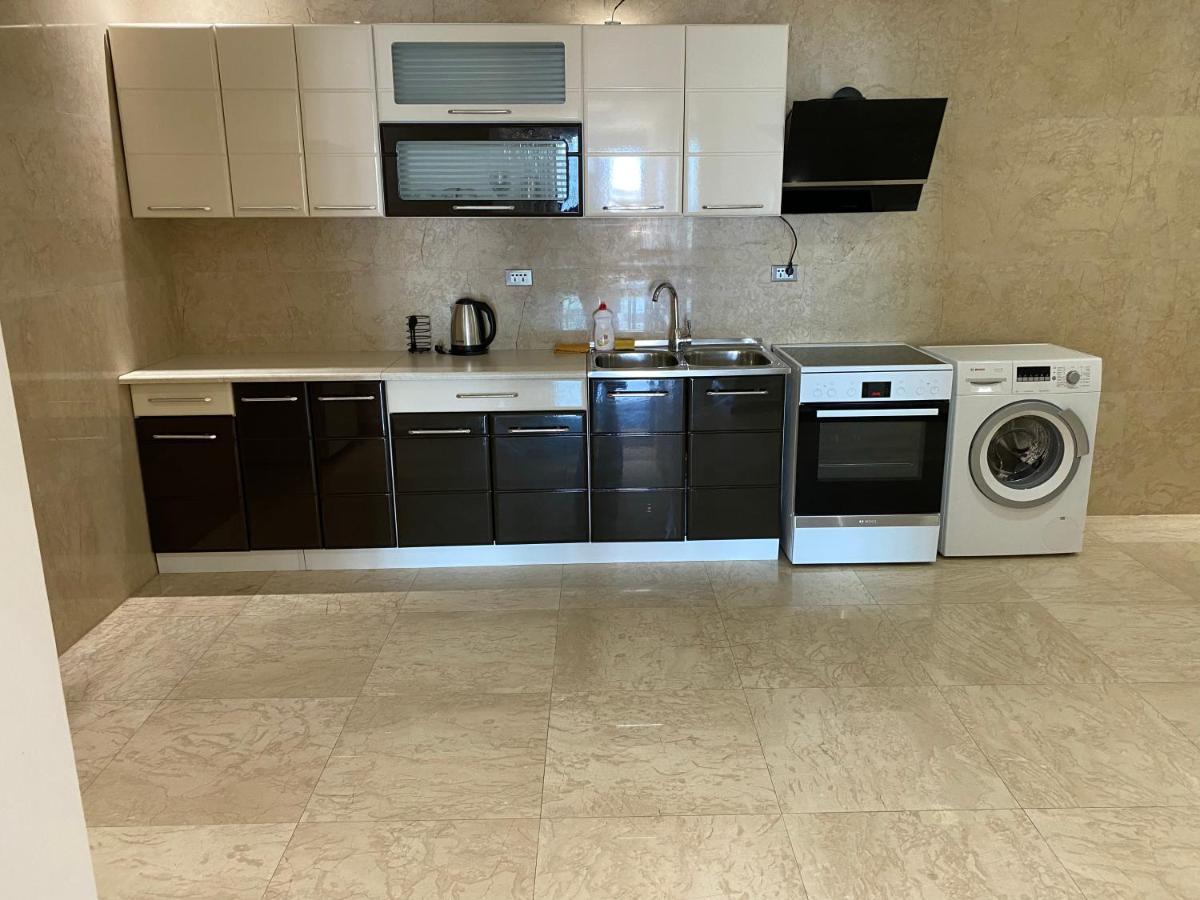 Apartment In Porta Batumi Tower Exterior photo